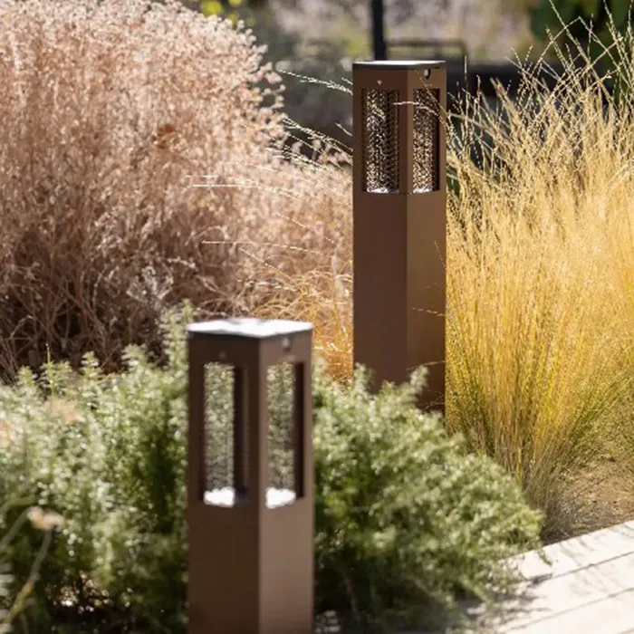 exterior pillar lights (5)